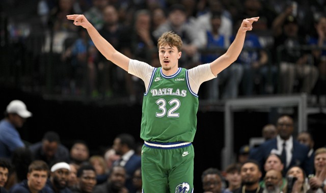 开云APP-全面！状元弗拉格首个赛季场均21分6.7板4.5助1.2断 投篮46.8%